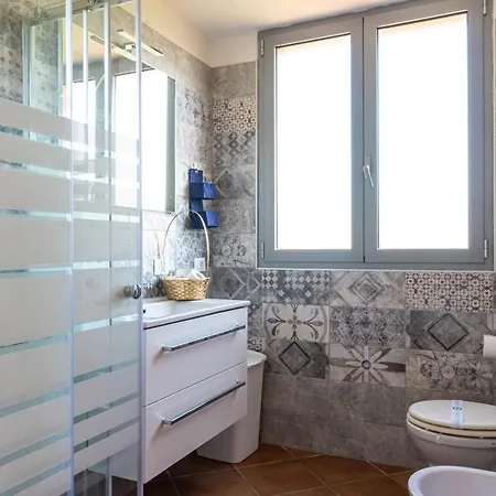 Gold Oasi - Business Solution Lejlighedshotel Ferrara