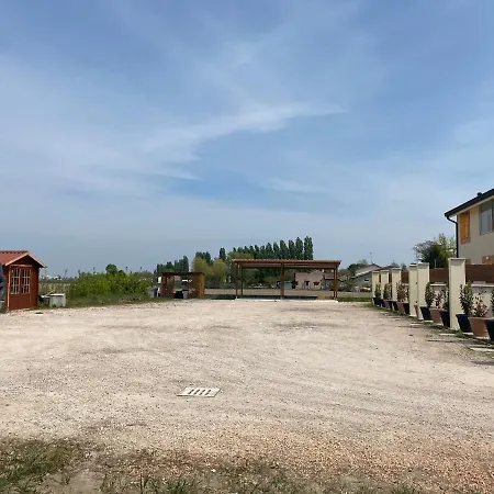 Lejlighedshotel Gold Oasi - Business Solution Ferrara