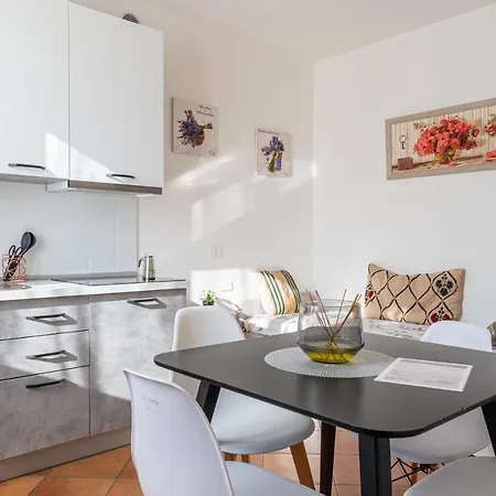 Aparthotel Gold Oasi - Business Solution